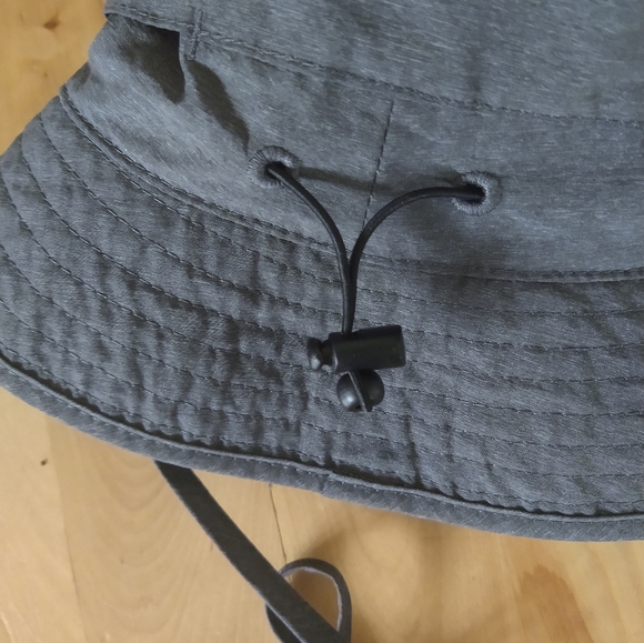 Hat 6-12m - Picture 3 of 4